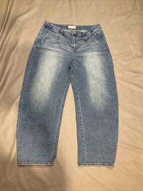 Light Blue Women's Boyfriend Jeans - Casual Relaxed Fit